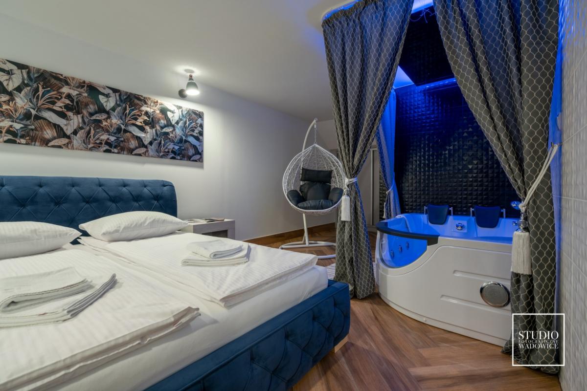 Łoże z baldachimem i jacuzzi - Wadowice