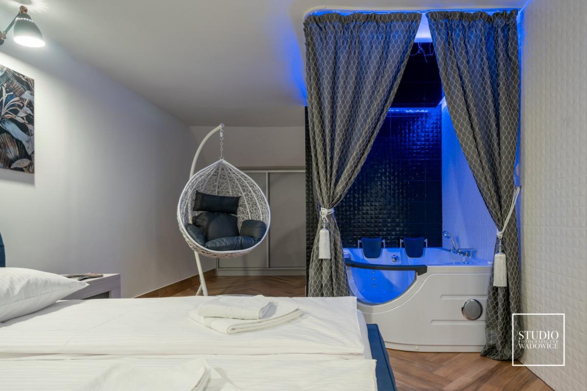 Łoże z baldachimem i jacuzzi - Wadowice